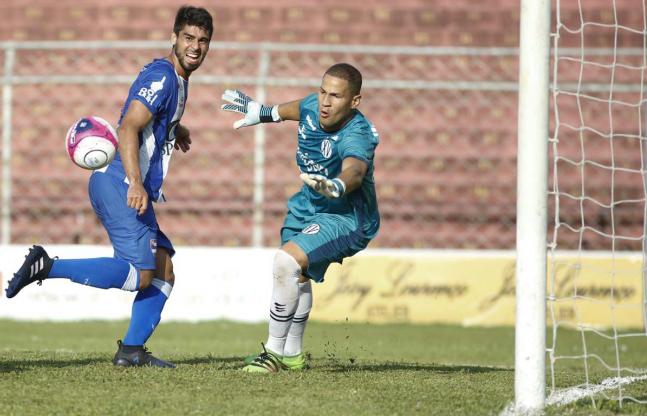 Nacional e XV de Piracicaba fizeram um jogo movimentado no estádio Nicolau Alayon. Foto: Alê Vianna - NAC