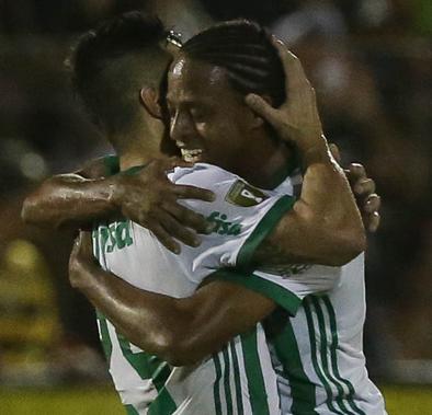 Keno marcou um dos gols do Palmeiras em Novo Horizonte