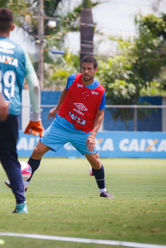 Mineiro: Fred se recupera de lesão e volta aos treinos no Cruzeiro