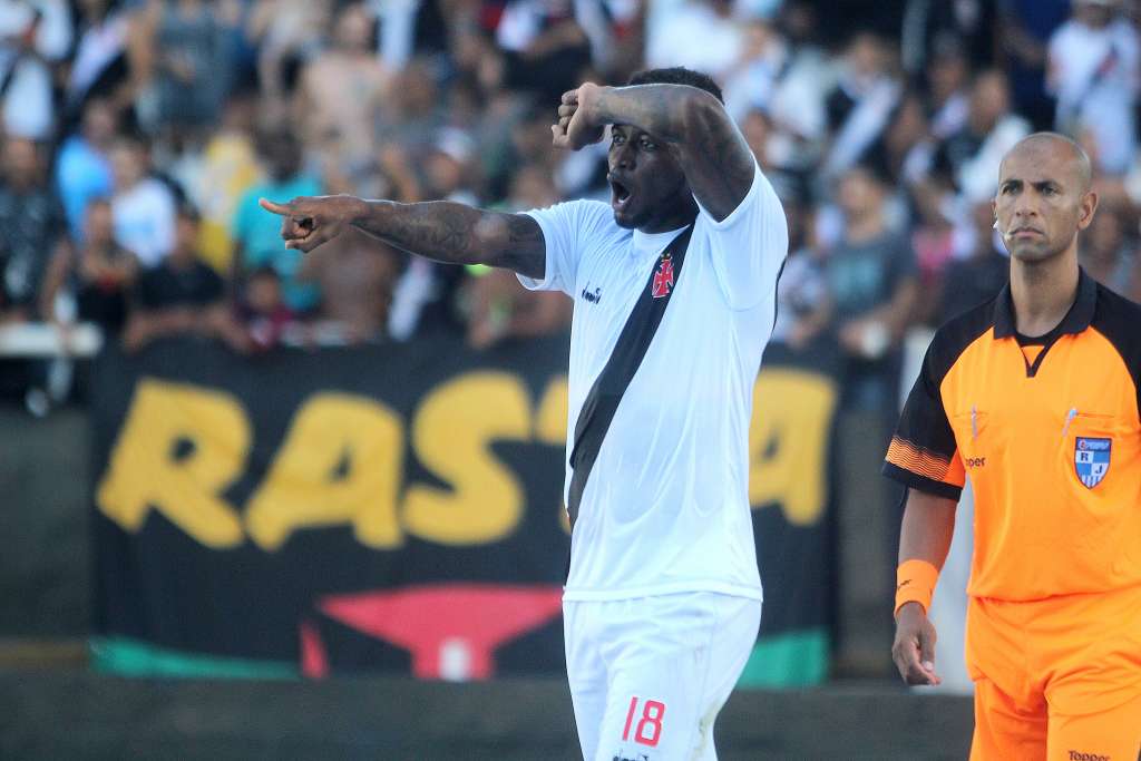 Riascos balançou as redes no clássico de domingo (Foto: Flickr / Vasco)