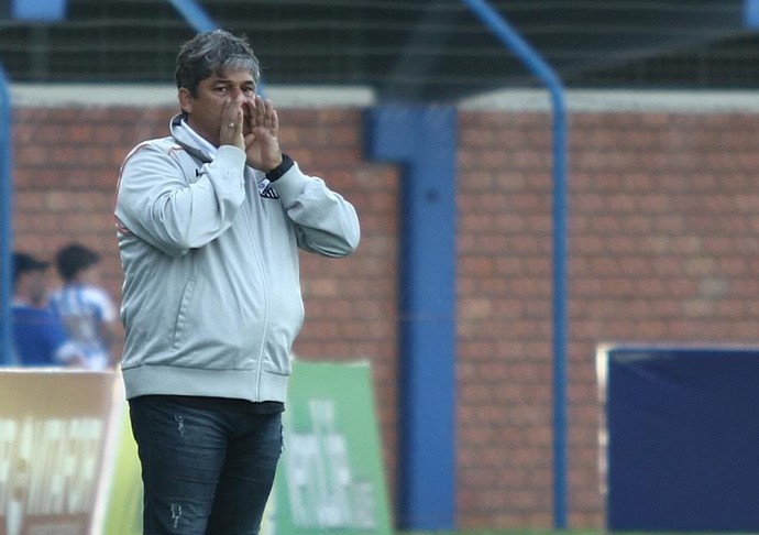 O técnico Marcelo Veiga não tinha como ficar de fora depois do Bragantino surpreender o Corinthians