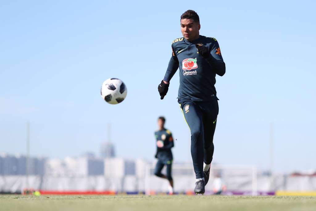 Casemiro comentou sobre duelo com Douglas Costa (Foto: Flickr: Cbf)