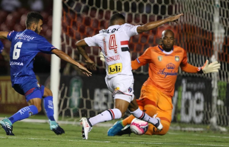 Paes lamentou o erro cometido diante do São Paulo