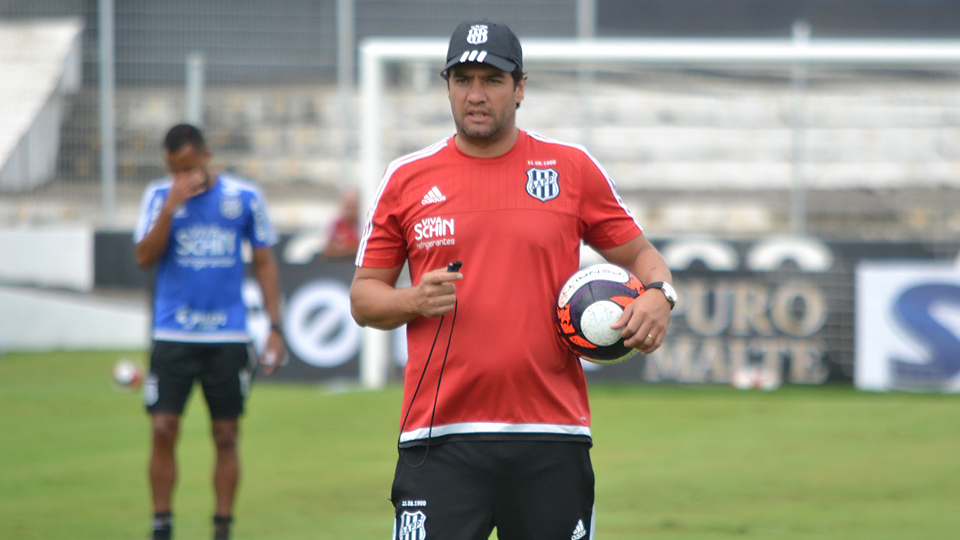 Felipe Moreira faz últimos ajustes antes da estreia da Ponte Preta no Sub-20