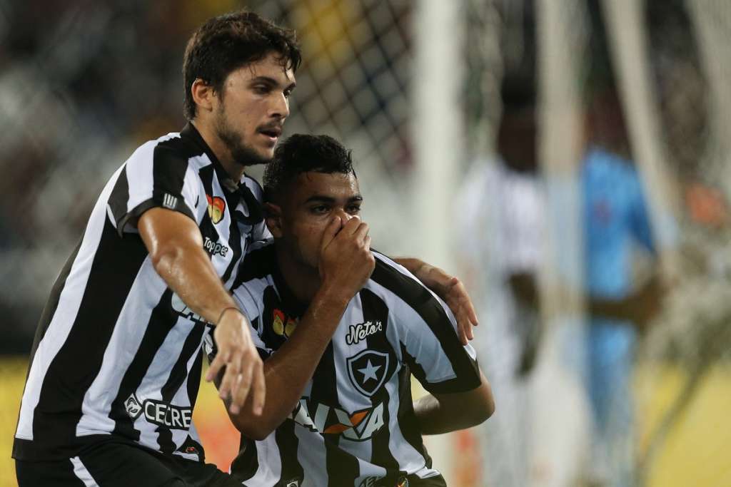 Igor Rabello marcou o gol da vitória do Botafogo já no fim