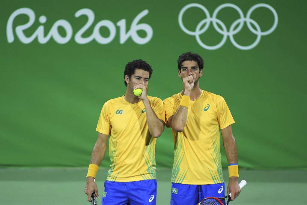 André Sá exalta parceria com técnico espanhol e já vê evolução de Bellucci