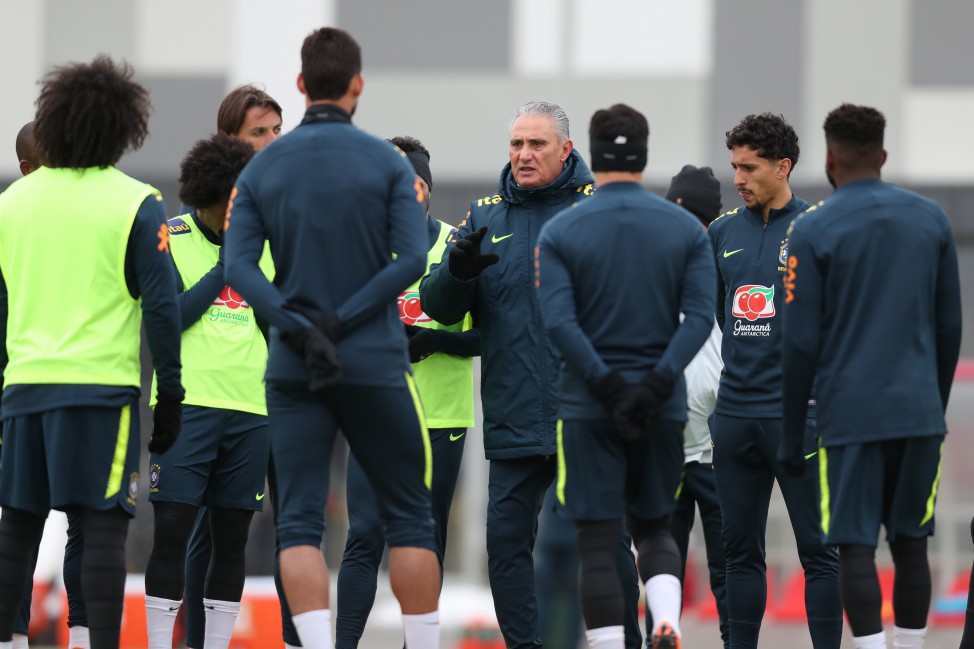 Tite diz que optou por Thiago Silva porque Marquinhos está voltando de lesão
