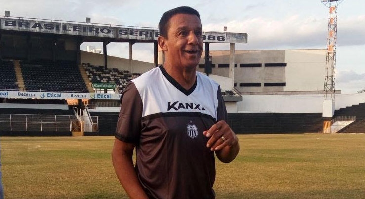 Mauro Fernandes recebe sondagens após fazer história no Central