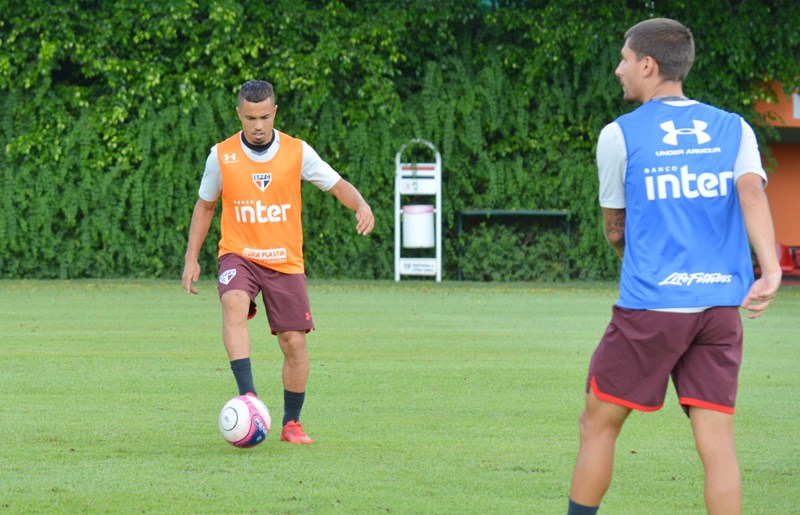 Paulistão: São Paulo recebe Corinthians e tenta deixar oscilações para trás