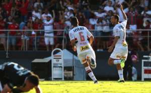 Paulistão: Alvo de críticas, Nenê minimiza polêmicas com Carrile