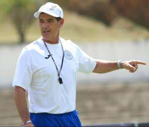 Paulistão: Confiante, treinador elogia atuações do São Bento no estadual