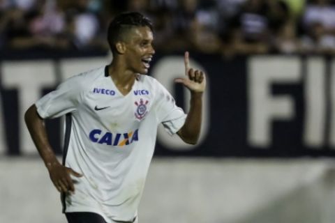 Pedrinho vê comemoração de Nenê contra o Corinthians como ‘coisa do jogo’