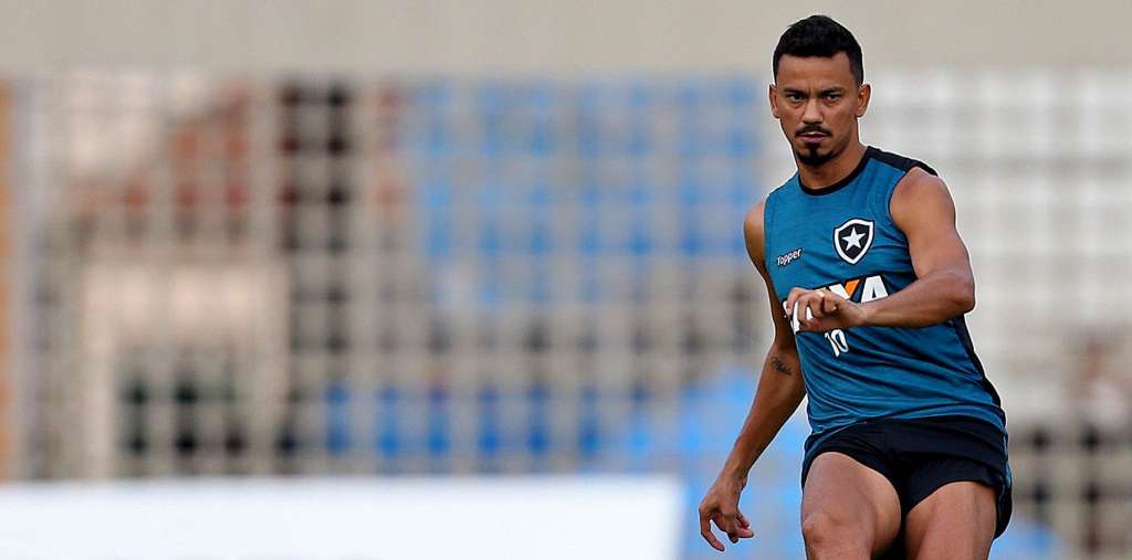Lindoso pediu foco para o Botafogo diante do Flamengo