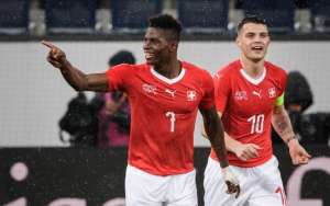 Rivais do Brasil, Suíça e Sérvia mostram poder ofensivo e vencem com facilidade