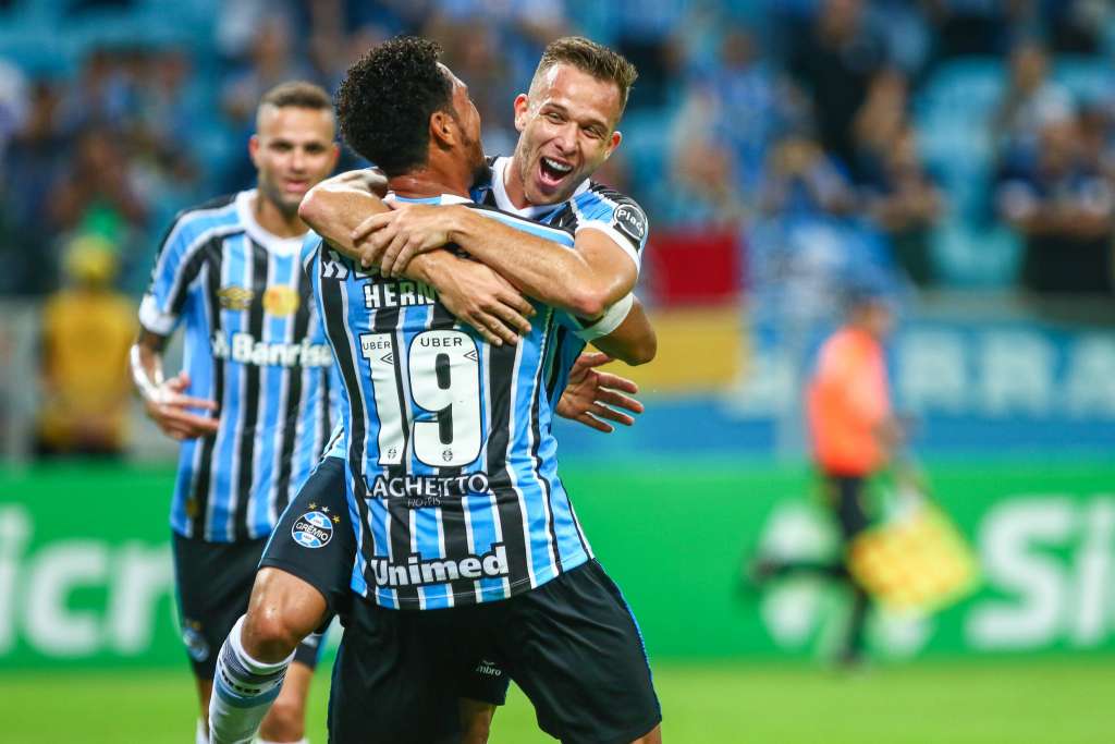 GAÚCHO: Com time misto, Grêmio empata com o Avenida e se garante na final