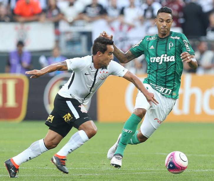 Última final Corinthians x Palmeiras teve briga e taça para o alvinegro