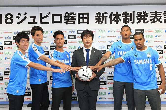 Ex-lateral de Santos e Vasco, Guilherme Santos vive bom momento no Japão