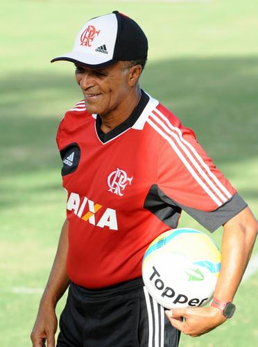 Depois de Carpegiani e Rodrigo Caetano, Flamengo demite Jayme, Mozer e preparador físico