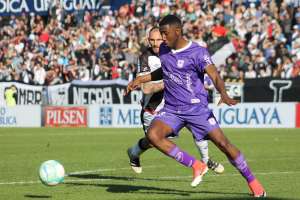 São Paulo fica a detalhes de anunciar atacante uruguaio Gonzalo Carneiro