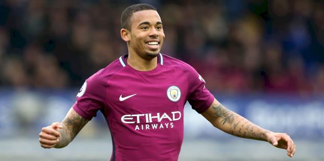 Gabriel Jesus fez o dele e deixou o Manchester City bem perto do título inglês