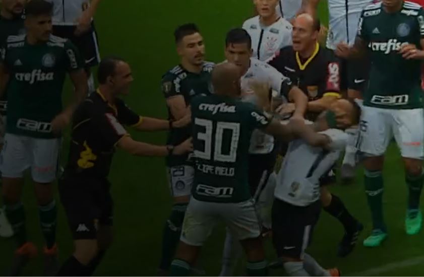 Paulistão: Felipe Melo se vê injustiçado por expulsão diante do Corinthians