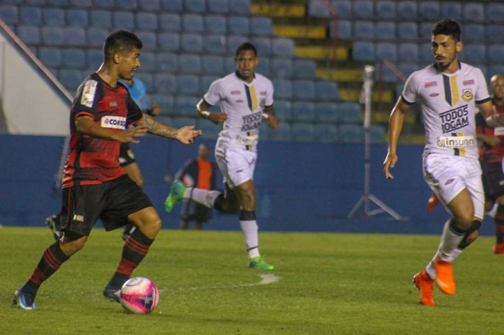 São Bernardo e Oeste decidem acesso nesta terça-feira. (Foto: Divulgação)