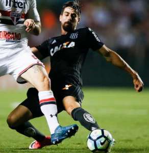 Presidente da Ponte Preta diz que dificilmente zagueiro Luan Peres continuará na Série B