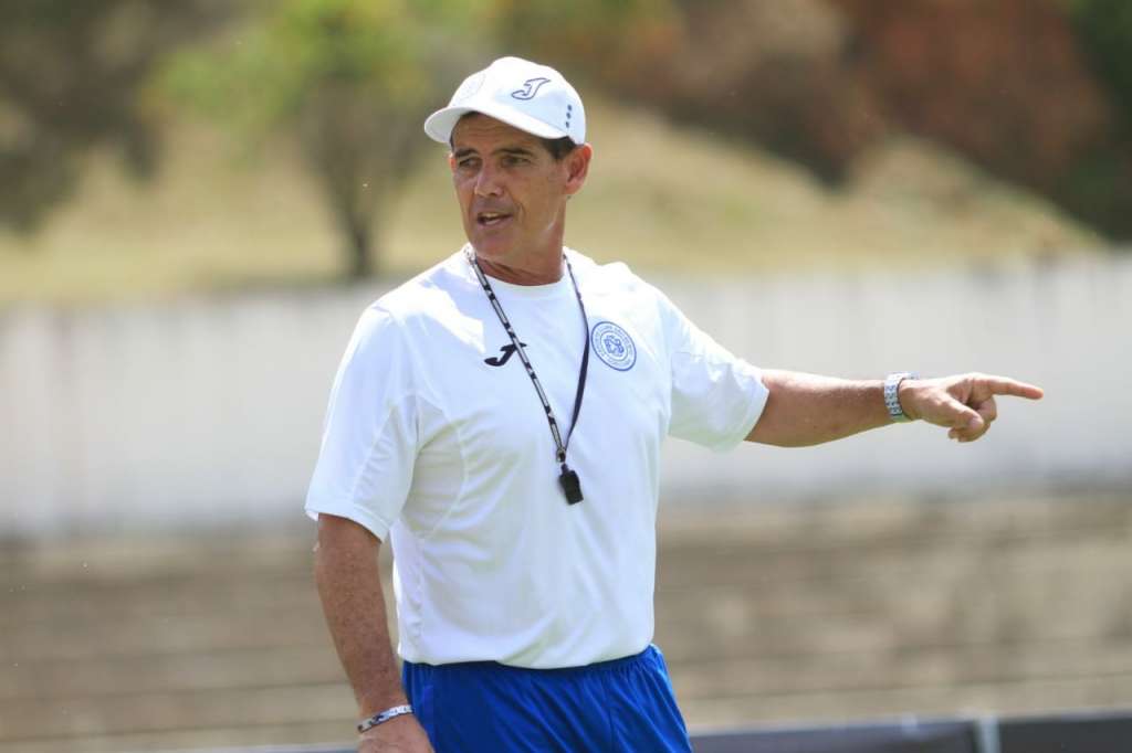  São Bento treina forte para estreia contra o Xavante