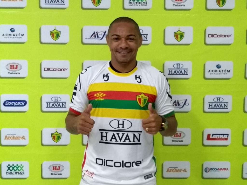 Lima é o novo reforço do brusque para a Série D