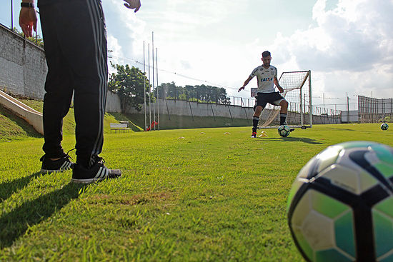 Série B: Promessa da Ponte Preta, John Kléber foca no retorno aos gramados