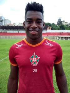 Série B: Boa Esporte anuncia pacotão com zagueiro Gustavo Geladeira