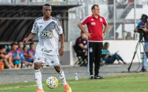 Vitória anuncia contratação de lateral da Ponte por empréstimo até o fim de 2018