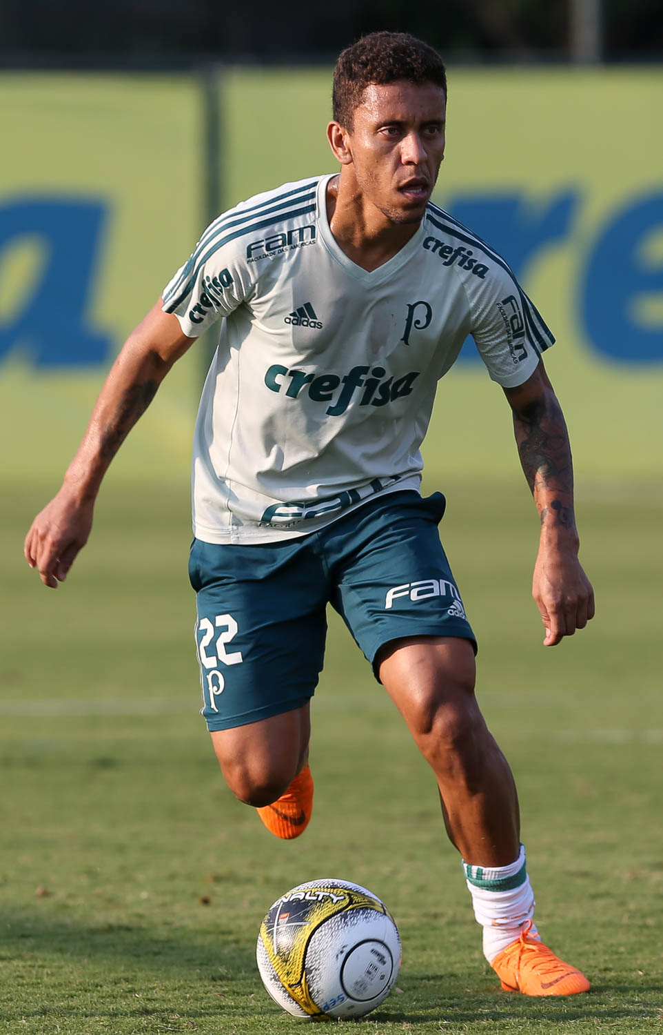 Marcos Rocha diz que evita provocações antes de clássico decisivo de domingo