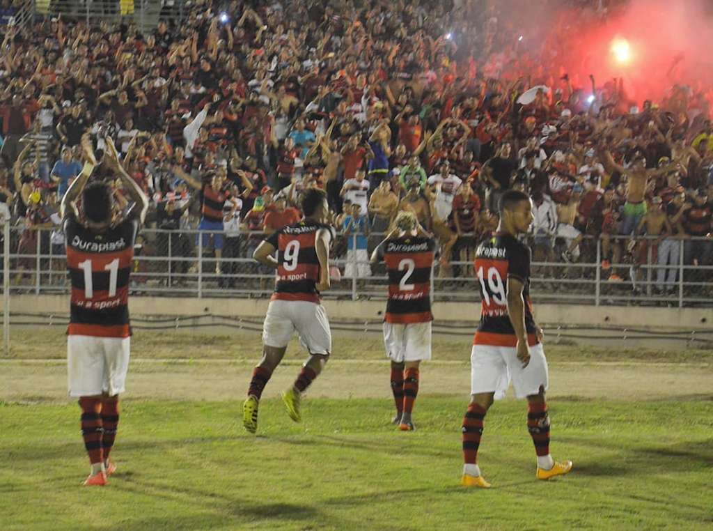 Campinense larga na frente do Botafogo - Reprodução/Campinense