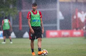 Paquetá elogia Renato Gaúcho, mas diz que Fla tem que 'dar o melhor' por Barbieri