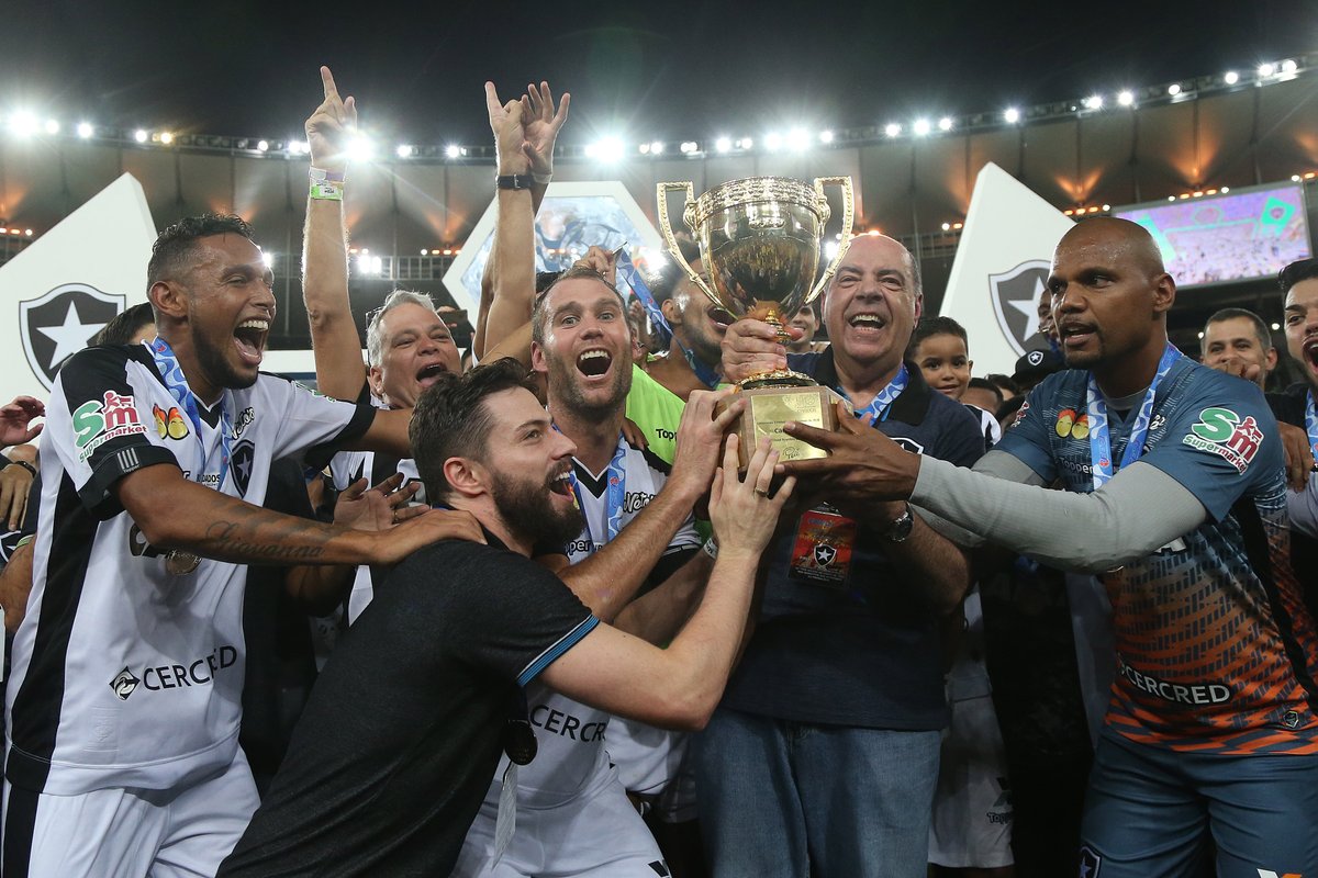 CARIOCA: Sob comando de Valentim, Botafogo vence Vasco nos pênaltis e é campeão