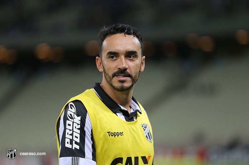 Ex-Palmeiras, Tiago Alves é anunciado pelo Ceará: “Muito feliz”