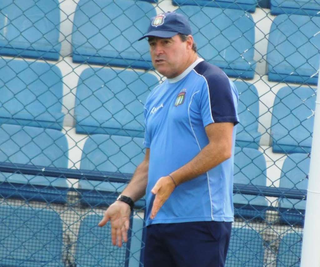 Pintado utiliza tempo como aliado na preparação do Azulão para Copa Paulista (Foto: Fabrício Cortinove)