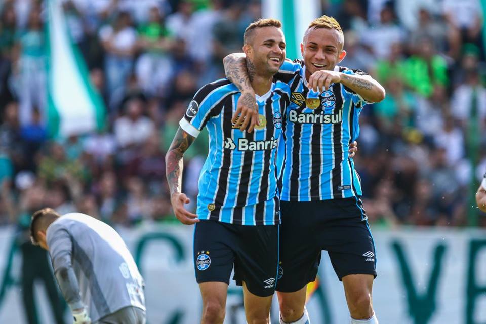 Melhor jogador do Gauchão, Everton pede Grêmio com foco no Brasileirão