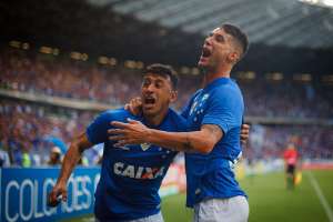 Robinho, do Cruzeiro, aponta favoritos ao título do Campeonato Brasileiro