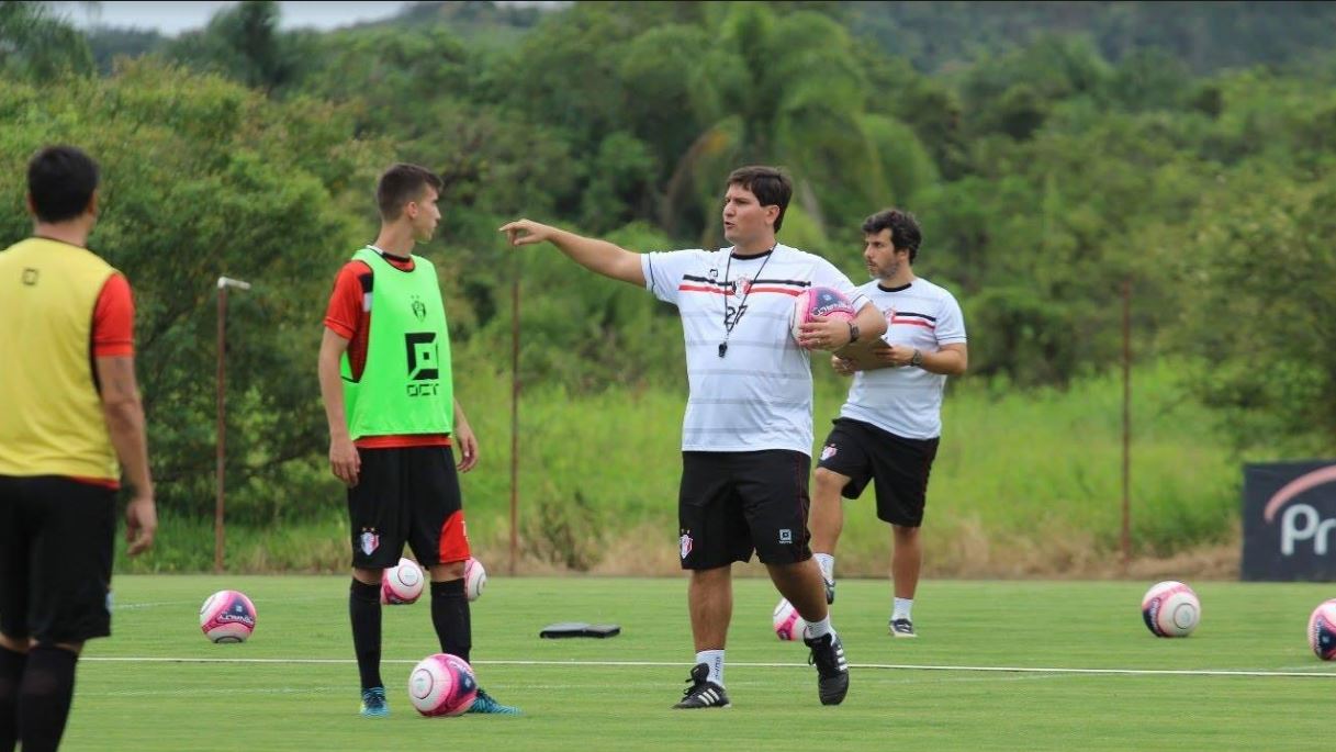 Série C: Matheus Costa diz que lugar do Joinville é ‘no mínimo’ na Série B