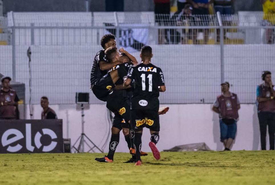 Após 26 minutos convincentes, Ponte quebra ritmo e perde chance de liquidar vaga