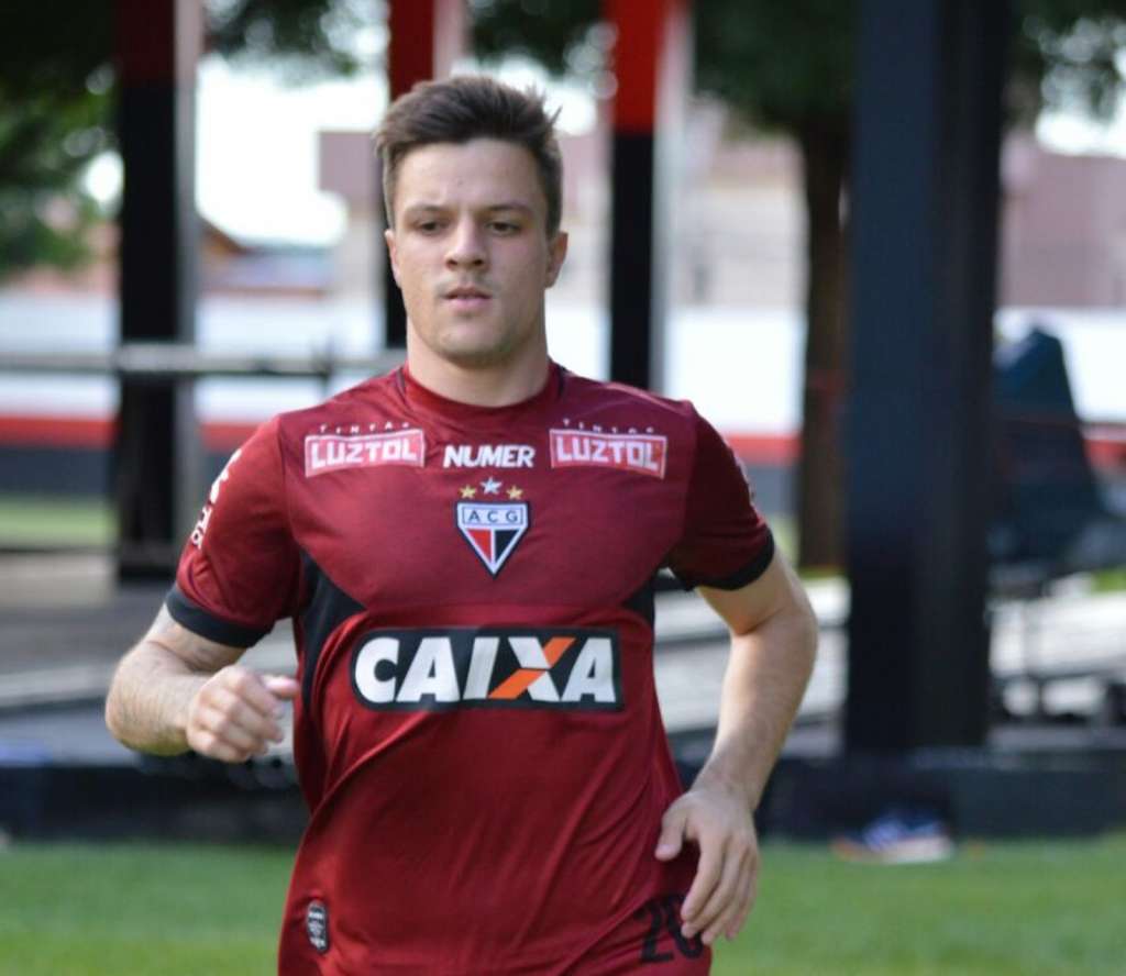 O atacante Renato Kayser já iniciou os treinamentos no Atlético-GO (Foto: Marcos Paulo/Atlético)