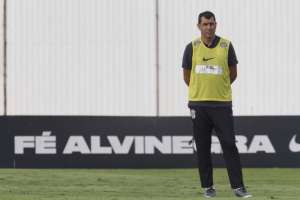 Carille faz mudanças no Corinthians antes da estreia no Brasileirão