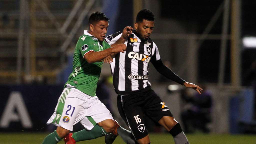 No reencontro com Abreu, Botafogo vence nos acréscimos o Audax Italiano