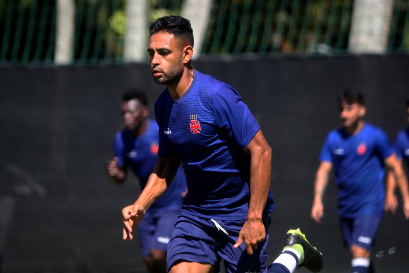 Zé Ricardo confirma Werley titular e admite interesse do Vasco em Diego Souza 2 0002050307219 img