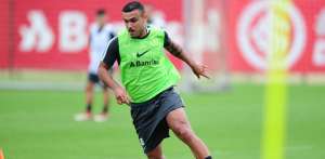 Sem Roger, Odair evita apontar time titular do Inter para estreia