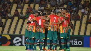 Sampaio Corrêa x Coritiba - De volta à Série B em estreia com portões fechados