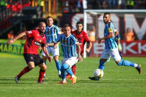 Sem priorizar torneios, Grêmio abre Brasileirão contra o Cruzeiro no Mineirão