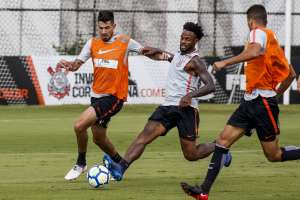 Jadson é poupado e desfalca o Corinthians na estreia do Brasileirão